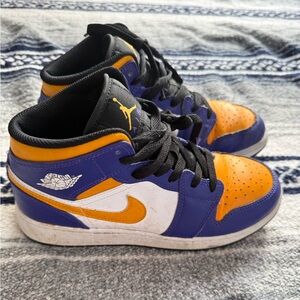 Nike Air Jordan 1 Mid Grade School Big Kids Unisex 6 Youth Purple Yellow